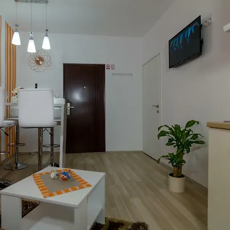 Trend 2 * Ριέκα