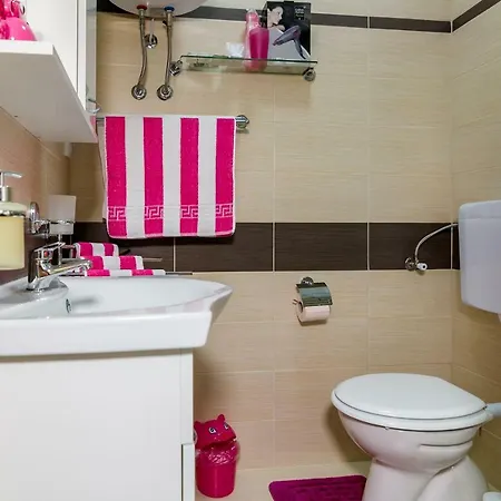 Apartment Trend 2 *